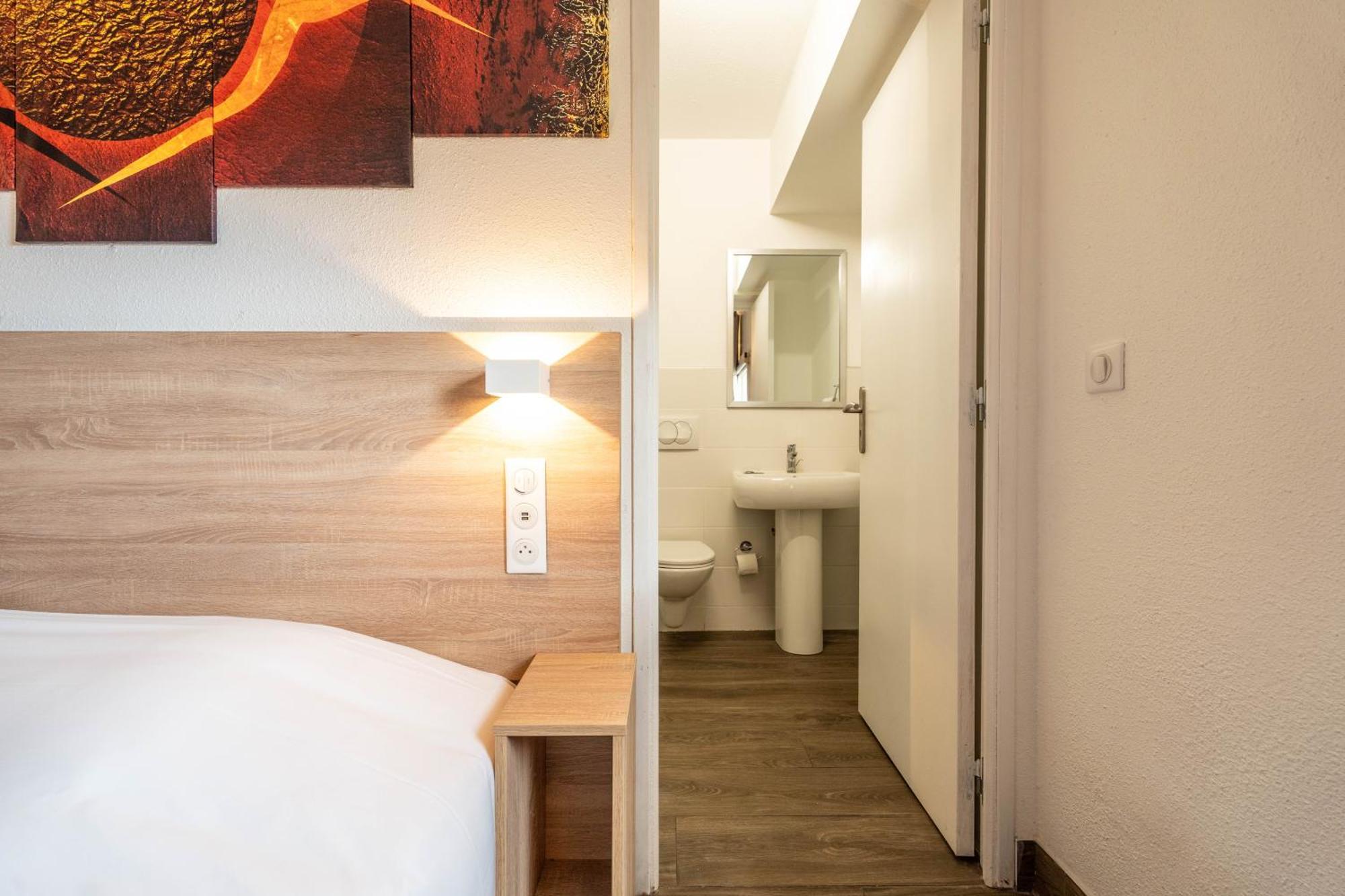 My Kb Hotel Montelimar Saulce-sur-Rhône Buitenkant foto